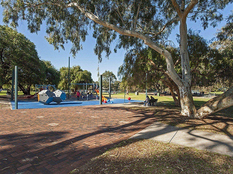 292C St Kilda Rd, Kewdale WA 6105