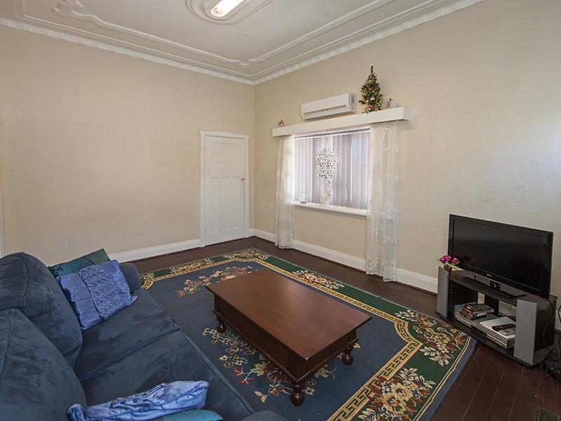 174 Hubert Street, East Victoria Park WA 6101