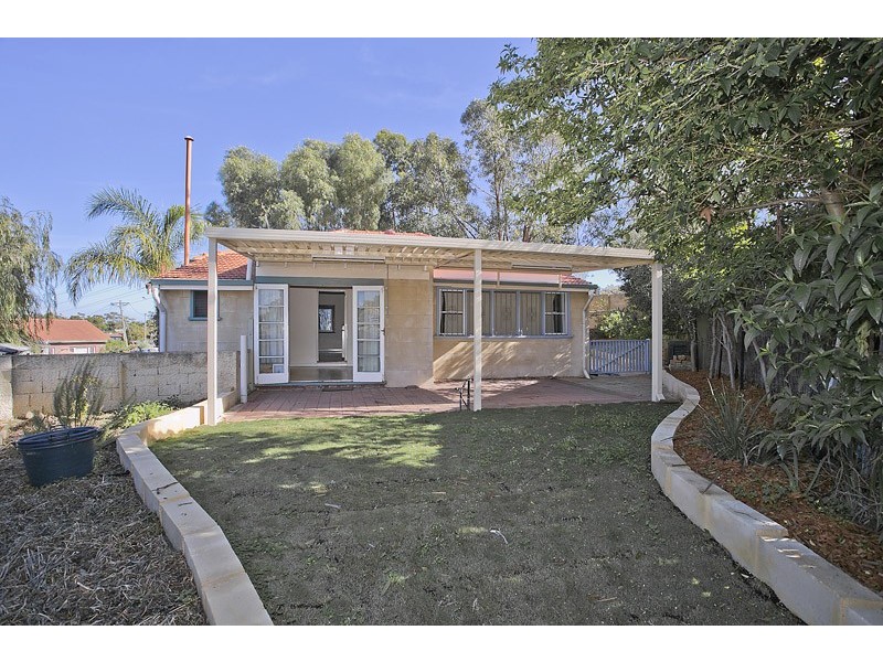 36 Hill View Tce, St James WA 6102