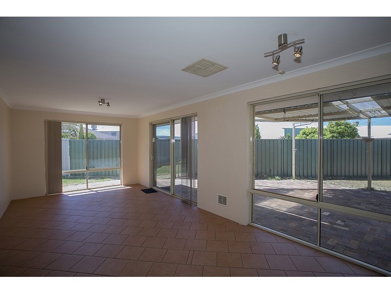 47 Phoenix Drive, Kenwick WA 6107