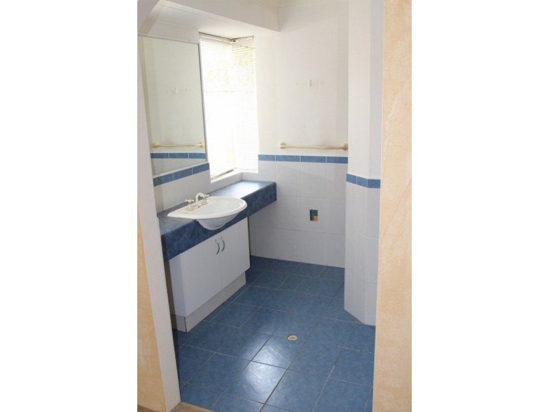 6 Lowan Loop, Karawara WA 6152