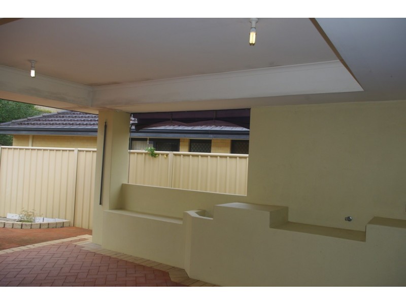 6 Lowan Loop, Karawara WA 6152
