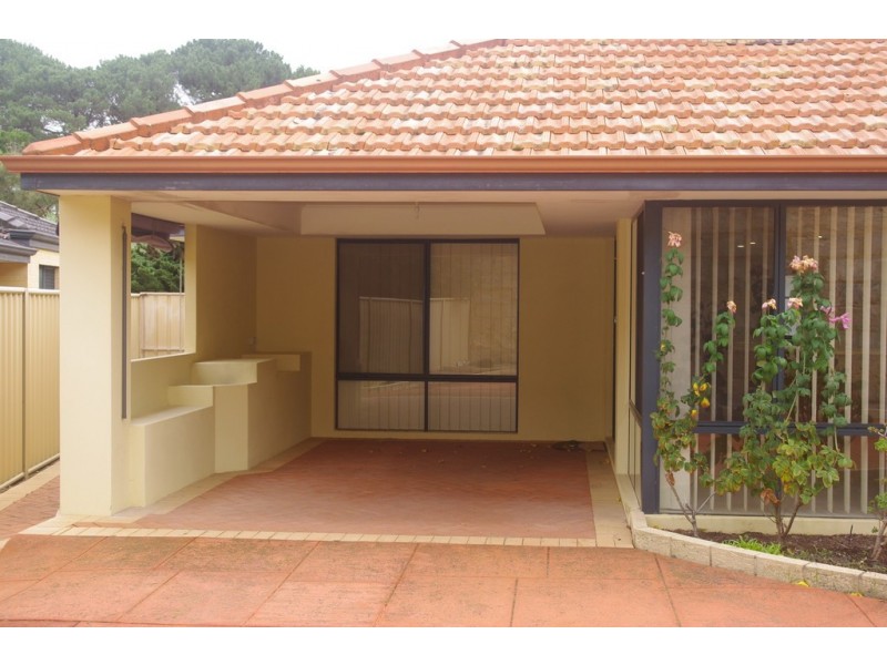 6 Lowan Loop, Karawara WA 6152