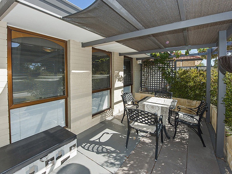 3 Hendon Place, Wilson WA 6107