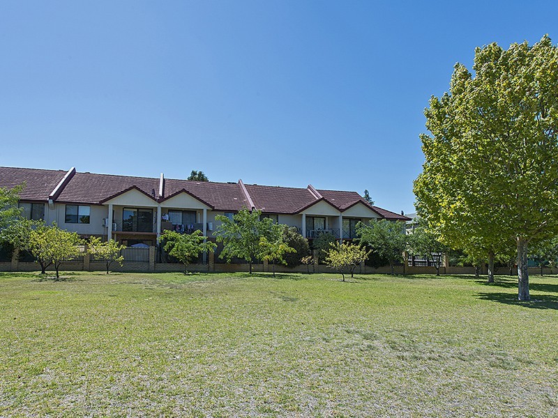 21/20 Gochean Avenue, Bentley WA 6102