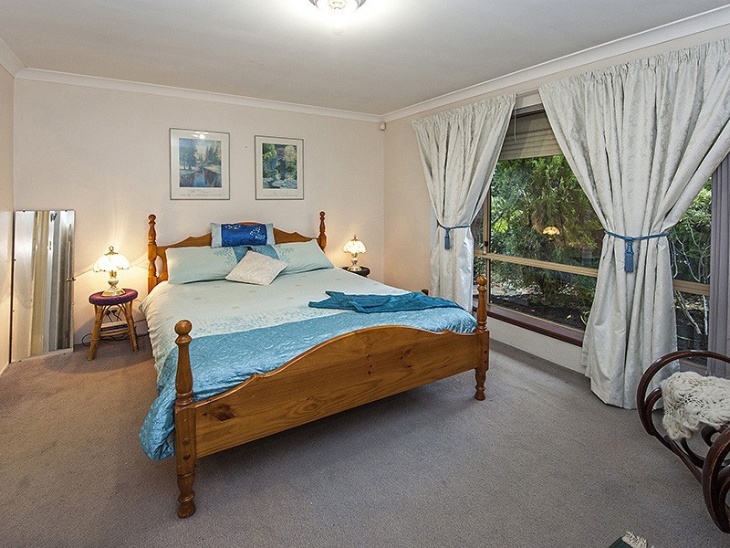 8 Gloucester Court, Willetton WA 6155