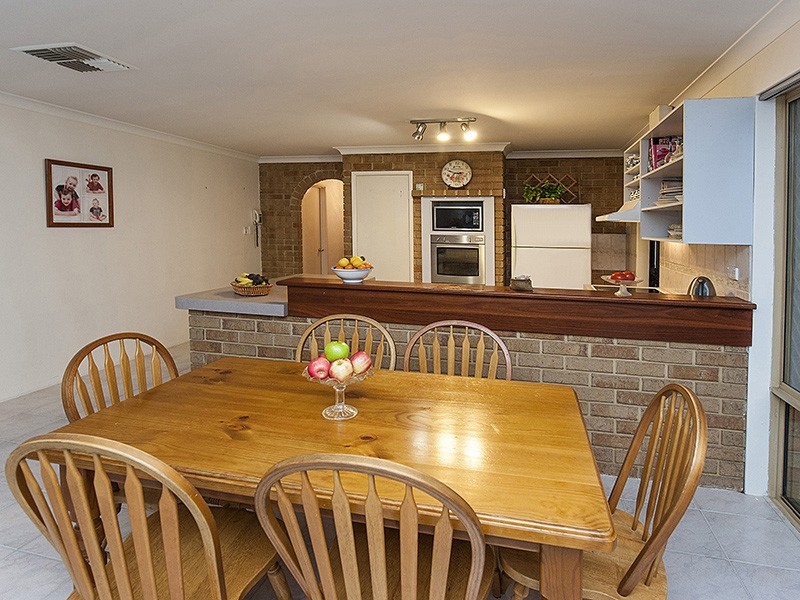 8 Gloucester Court, Willetton WA 6155