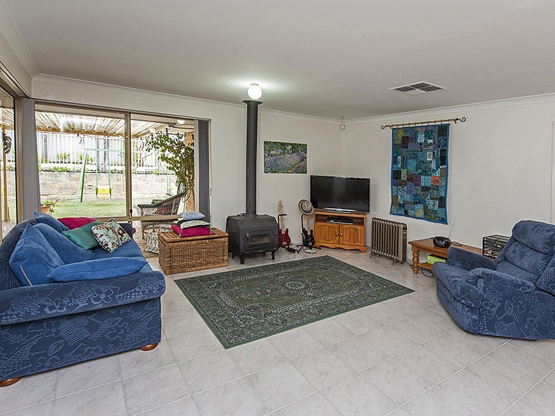 8 Gloucester Court, Willetton WA 6155