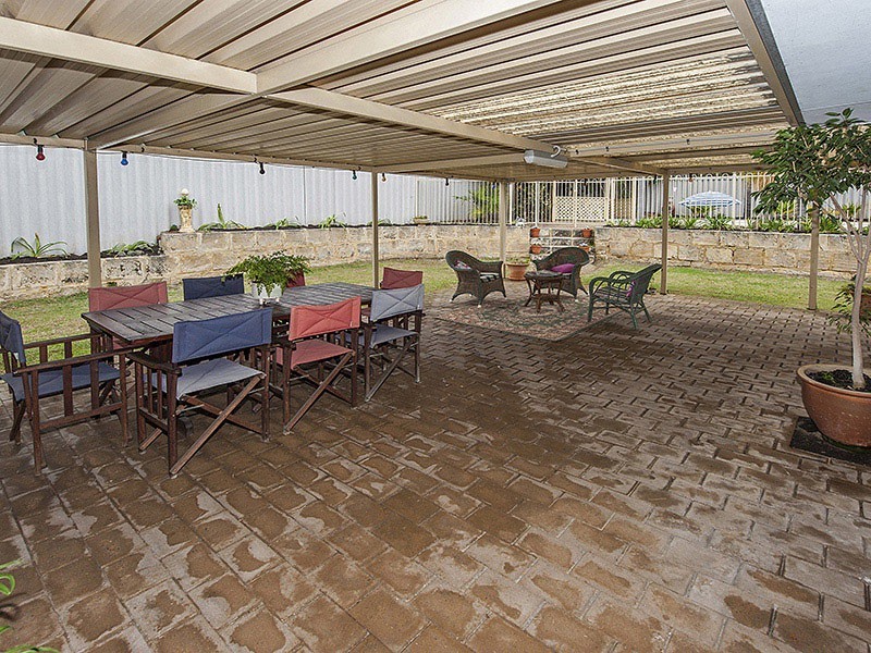 8 Gloucester Court, Willetton WA 6155