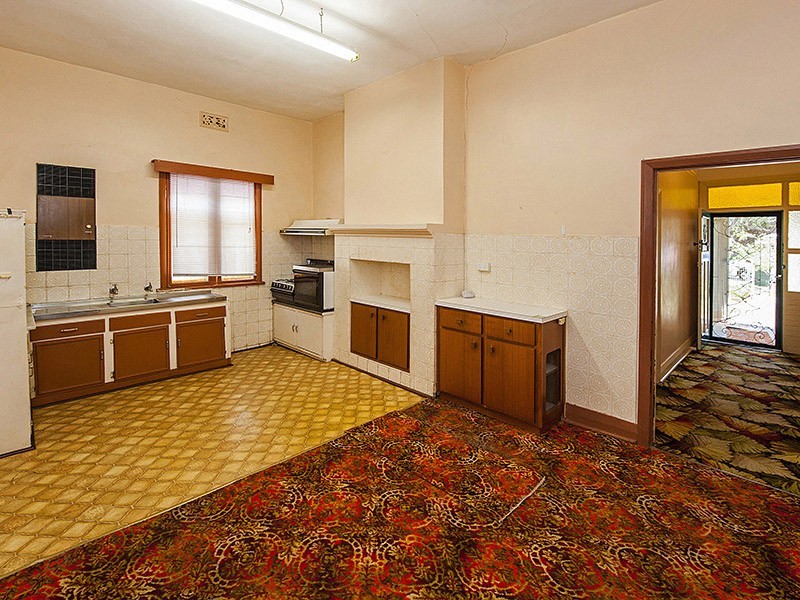 6 Camberwell Street, East Victoria Park WA 6101