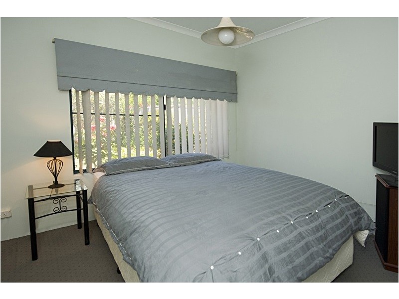 2/129 Hordern Street, Victoria Park WA 6100