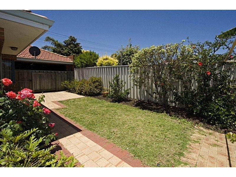 2/129 Hordern Street, Victoria Park WA 6100