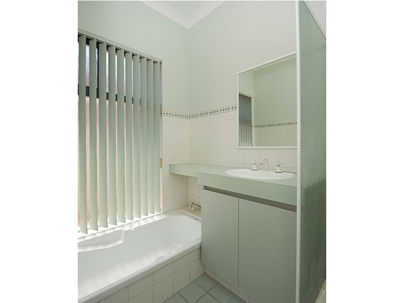 2/129 Hordern Street, Victoria Park WA 6100