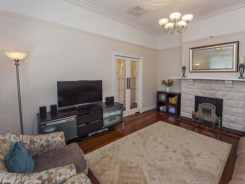 52A Mars Street, Carlisle WA 6101