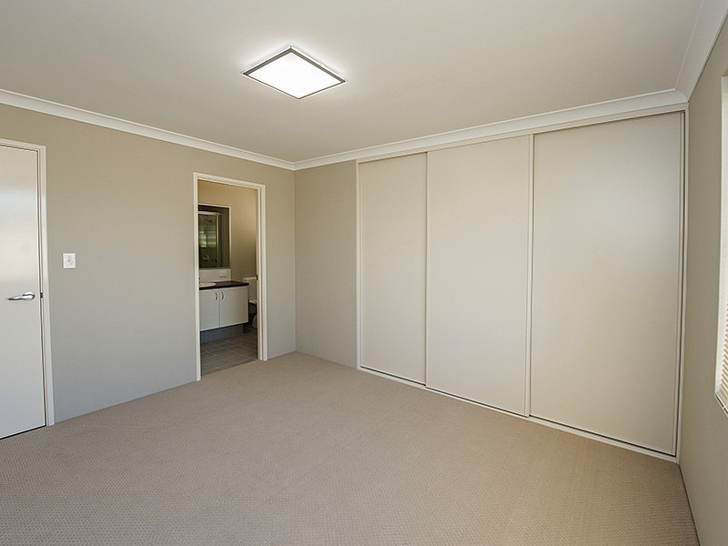 2A Davies Lane, Bentley WA 6102