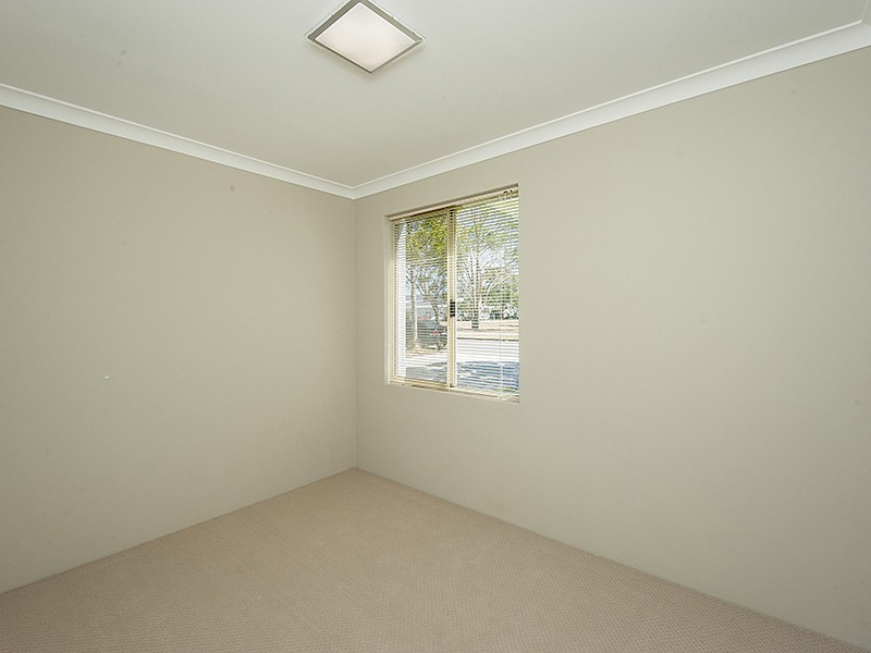 2A Davies Lane, Bentley WA 6102