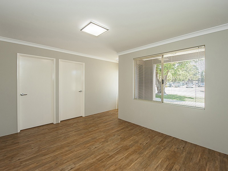 2A Davies Lane, Bentley WA 6102