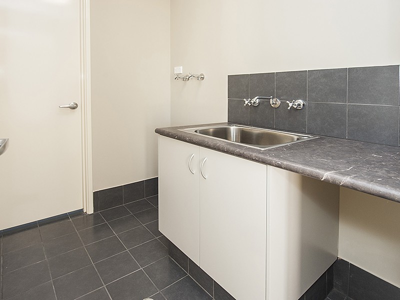 2A Davies Lane, Bentley WA 6102