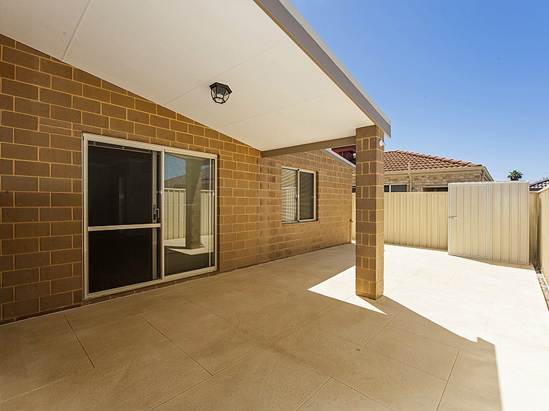 2A Davies Lane, Bentley WA 6102