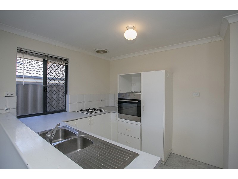 6/69 Upton Street, St James WA 6102