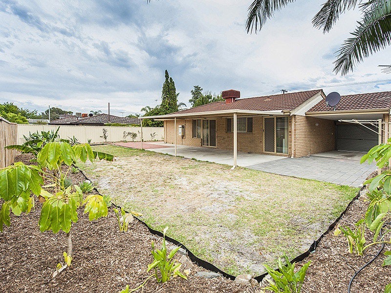 28 Galaxy Way, Carlisle WA 6101