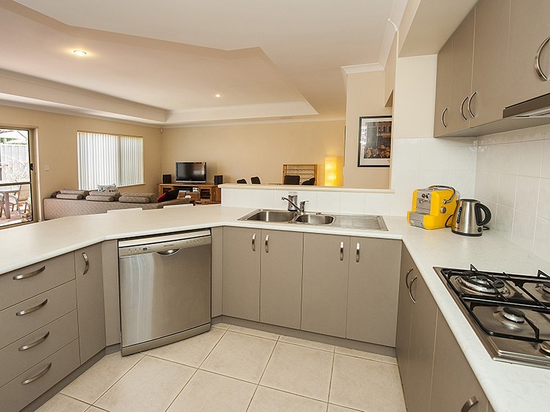 36B Raleigh Street, Carlisle WA 6101