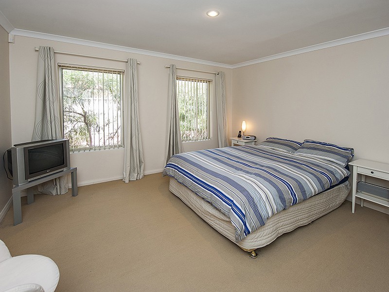 36B Raleigh Street, Carlisle WA 6101