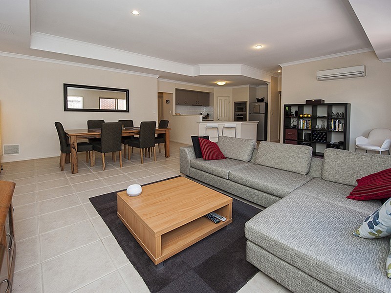 36B Raleigh Street, Carlisle WA 6101