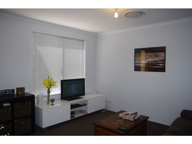 1/8 Acton Avenue, Bentley WA 6102