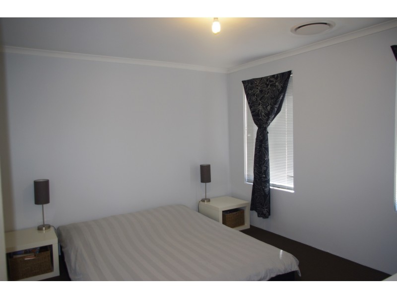 1/8 Acton Avenue, Bentley WA 6102