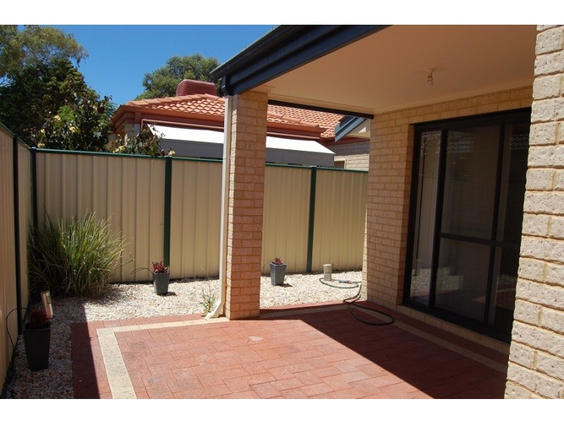 1/8 Acton Avenue, Bentley WA 6102