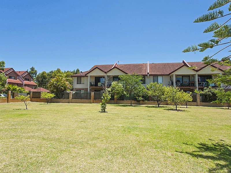 16/20 Gochean Avenue, Bentley WA 6102