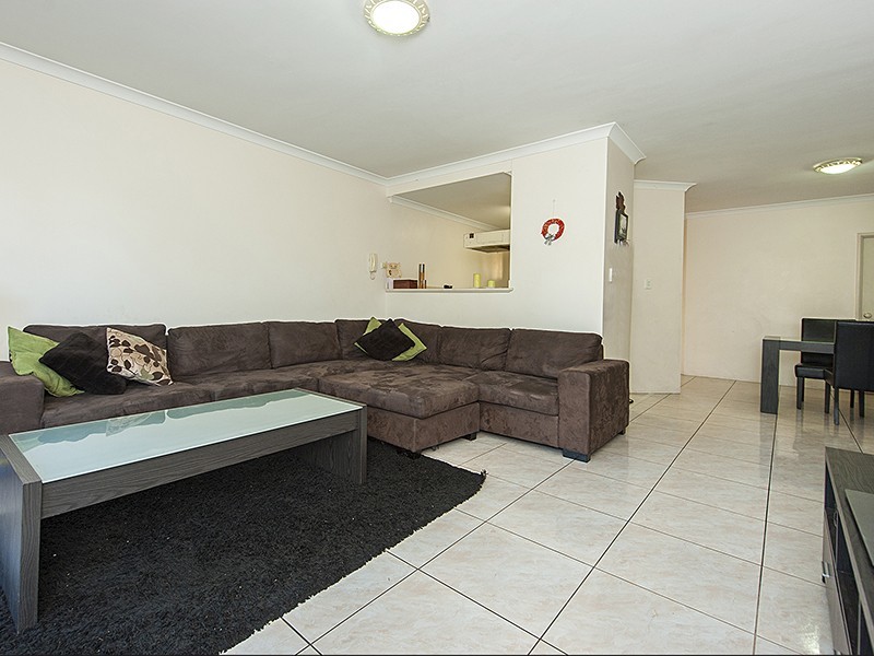 16/20 Gochean Avenue, Bentley WA 6102