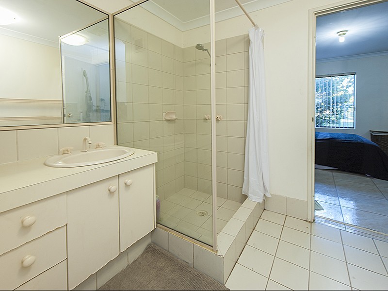 16/20 Gochean Avenue, Bentley WA 6102