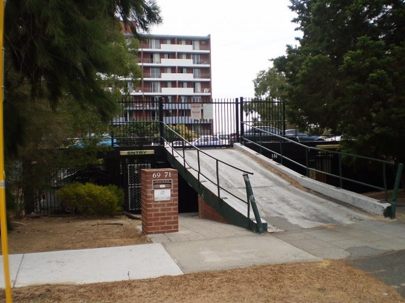 614/69 King George Street, Victoria Park WA 6100