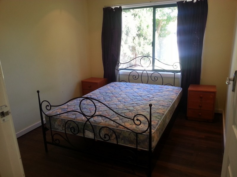 16 Connaught Street, Forrestfield WA 6058