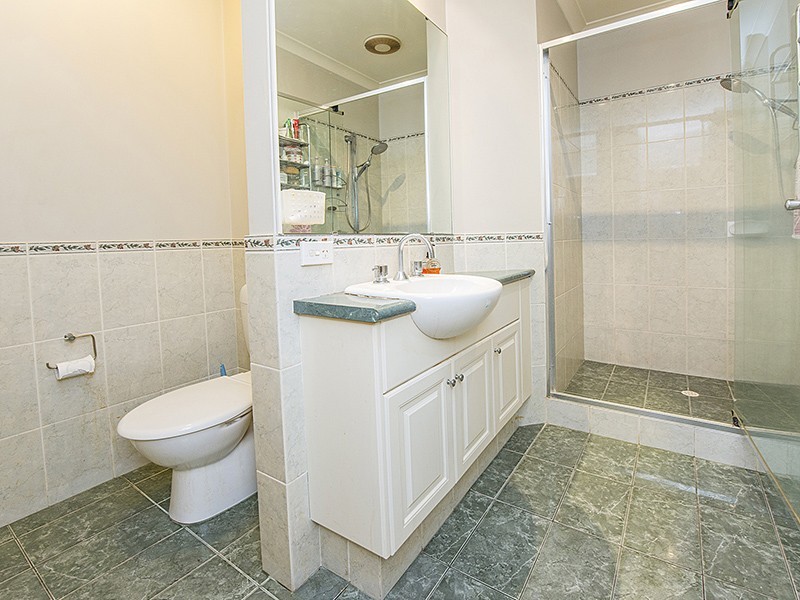 2/35 Kitchener Ave, Burswood WA 6100