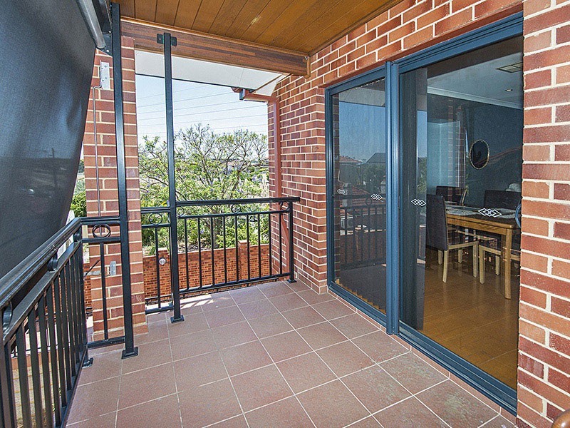 2/35 Kitchener Ave, Burswood WA 6100