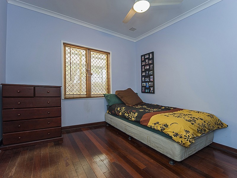 60 Alvah Street, St James WA 6102