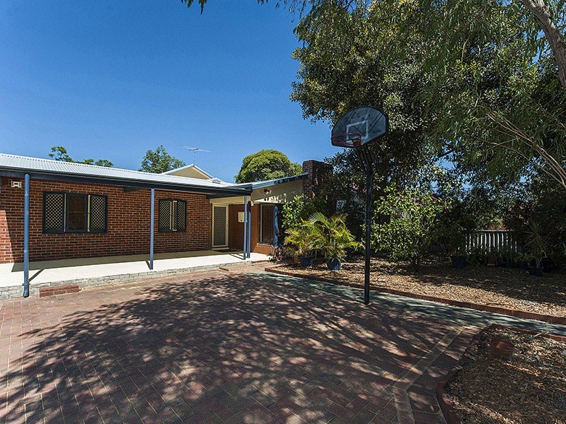 60 Alvah Street, St James WA 6102