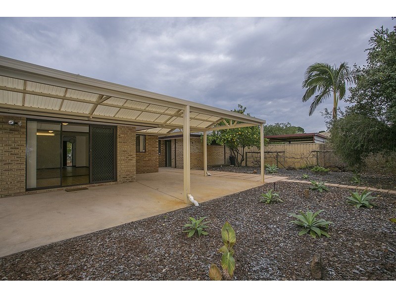 8 Boongala Close, Karawara WA 6152