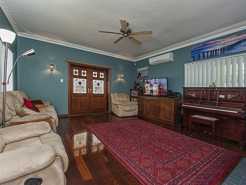 16 Whittlesford Street, East Victoria Park WA 6101