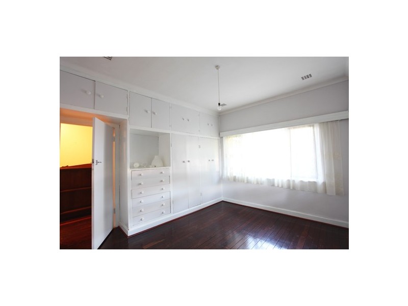 51 Walpole Street, St James WA 6102