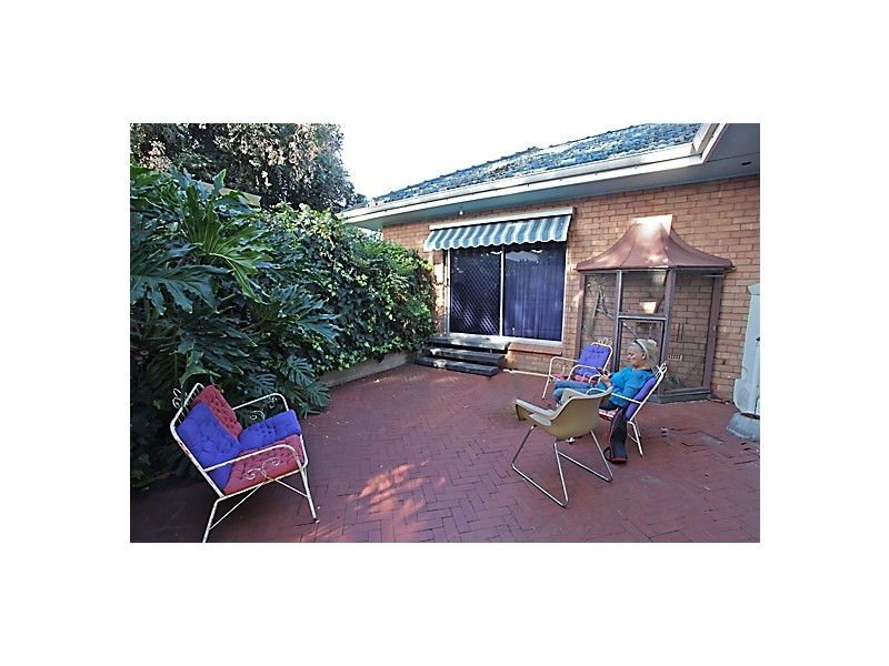 51 Walpole Street, St James WA 6102