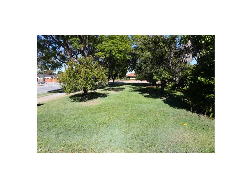 51 Walpole Street, St James WA 6102