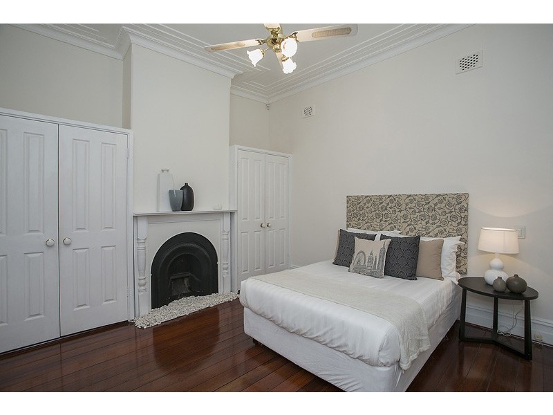 27 Gloucester Street, Victoria Park WA 6100