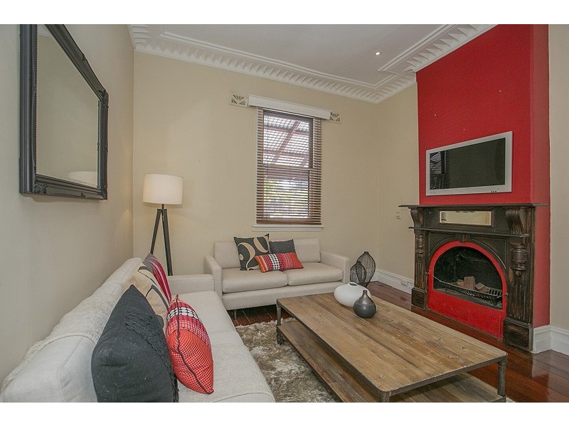 27 Gloucester Street, Victoria Park WA 6100