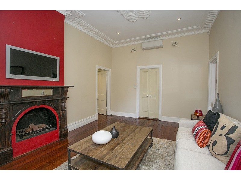 27 Gloucester Street, Victoria Park WA 6100