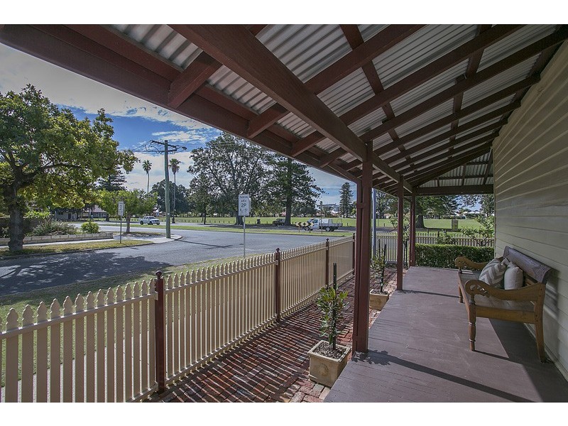 27 Gloucester Street, Victoria Park WA 6100