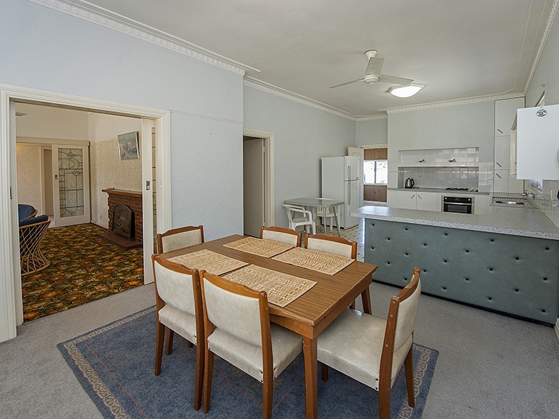 20 Palmerston Street, St James WA 6102